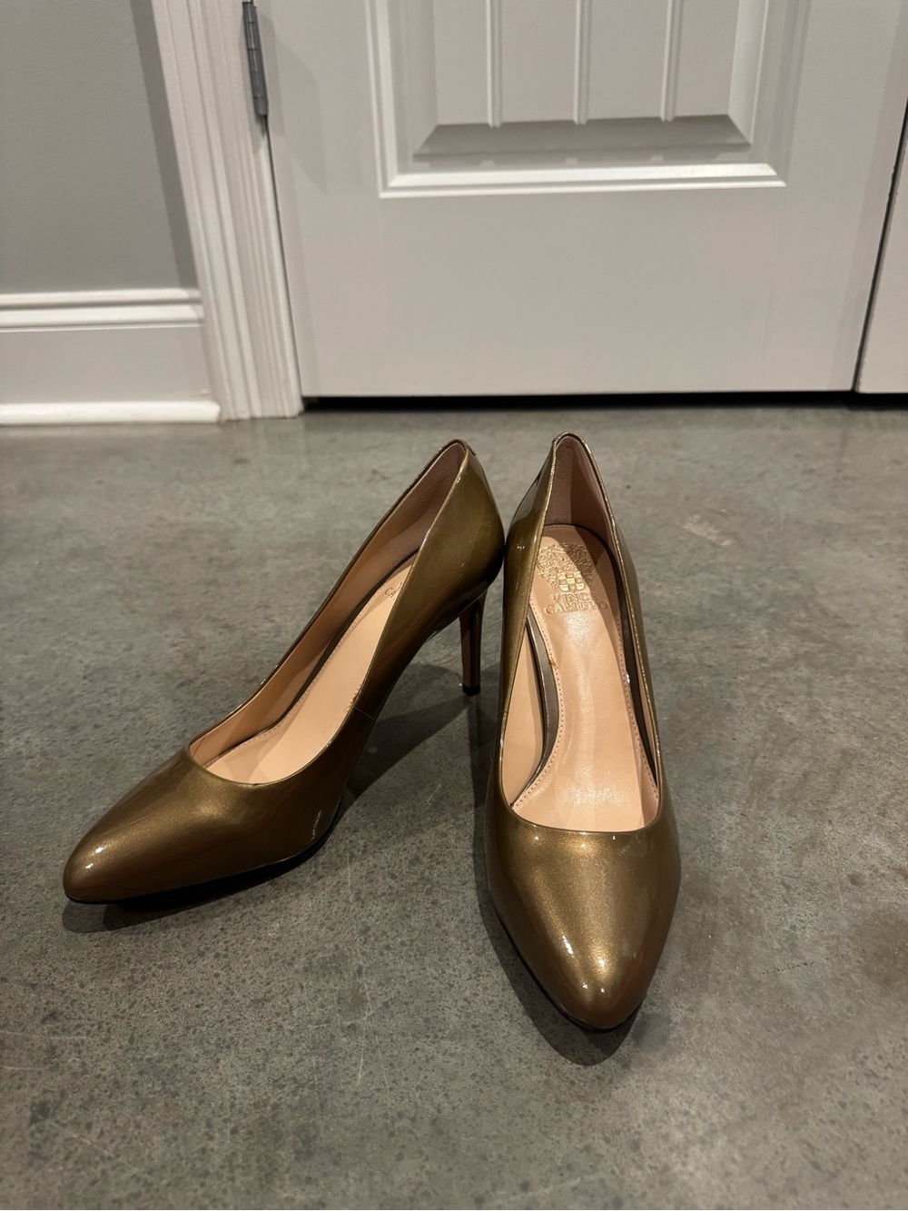 Vince Camuto Women's Metallic Olive-Gold Pointed Toe Stiletto Pumps